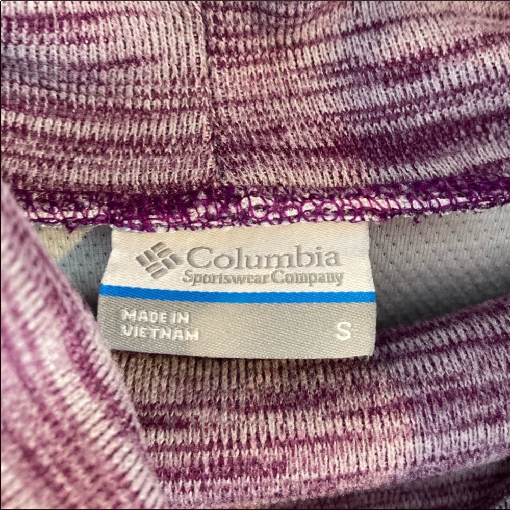 NWOT Columbia Turtleneck sweater - Picture 2 of 2